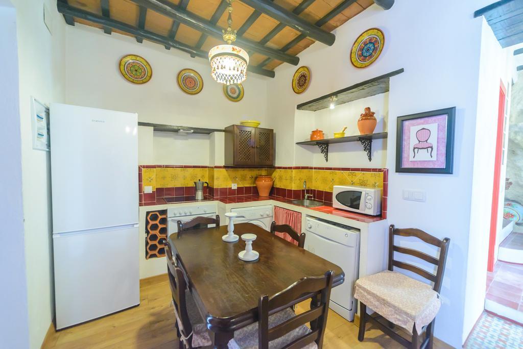 Casa Spa La Agueda Y Robledo Peñaflor Exterior foto
